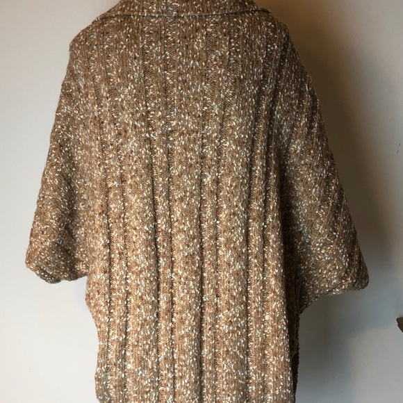 Liz Claiborne Sweater Wrap- One Size - Picture 4 of 11